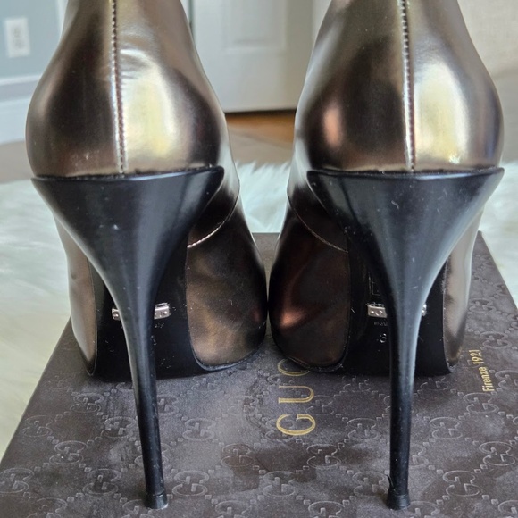 Gucci Metallic Green Patent Leather Muschio Pump - Picture 6 of 7